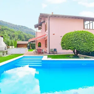  Ferienhaus Jane E Jolie Private Swimming Pool